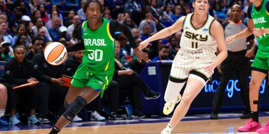 em-tour-pelos-eua,-selecao-brasileira-cai-para-o-chicago-sky,-da-wnba
