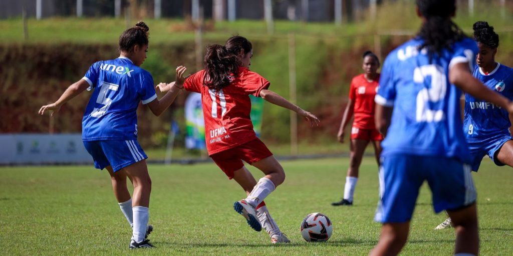 jubs-futebol-comeca-com-destaque-para-a-disputa-feminina