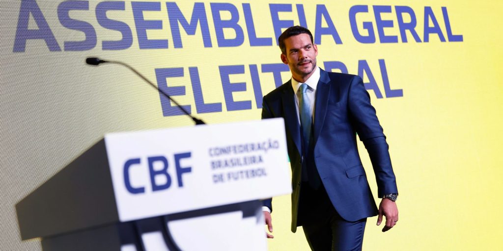 candidato-unico,-samir-xaud-e-eleito-presidente-da-cbf