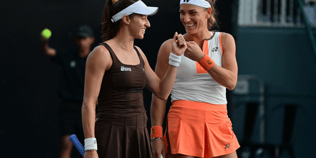 sp-open:-luisa-stefani-e-timea-babos-vencem-em-estreia-das-duplas