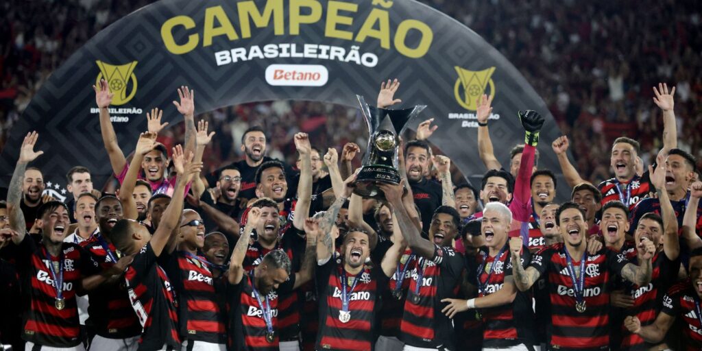 ranking-da-cbf:-flamengo-segue-lider-e-corinthians-sobe-para-segundo