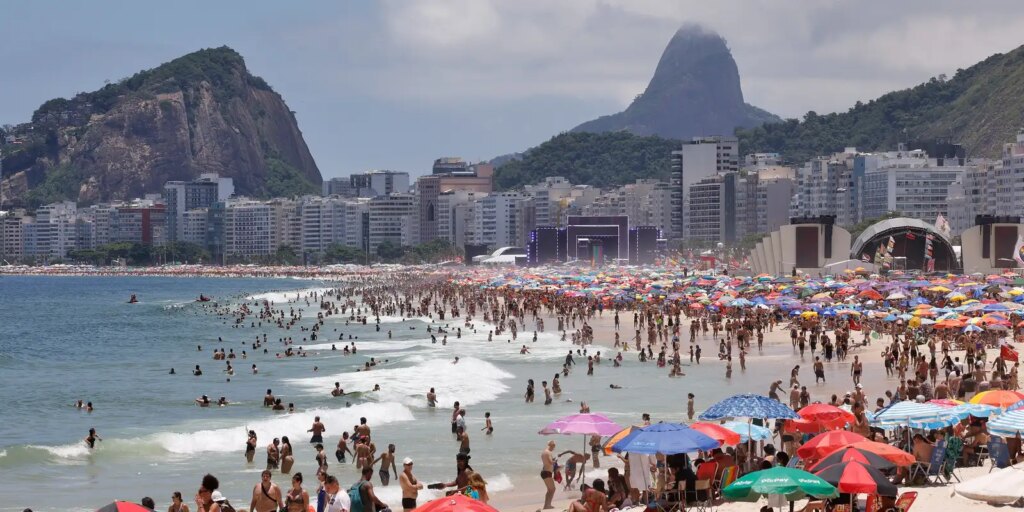 resgates-no-mar-do-rj-passam-de-mil.-veja-orientacoes-de-seguranca
