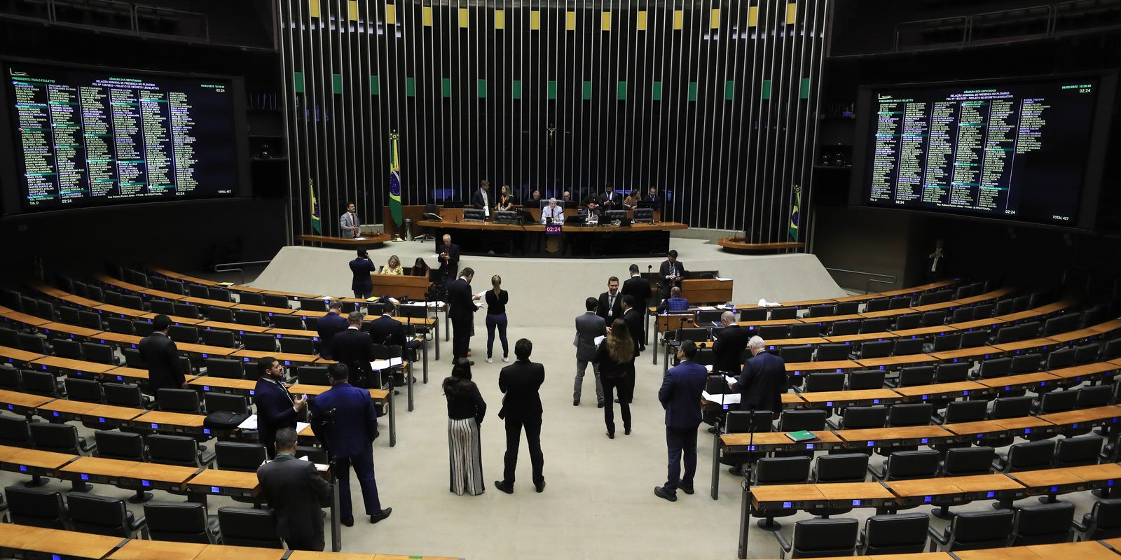 minirreforma-eleitoral-limita-e-parcela-multa-a-partidos-politicos
