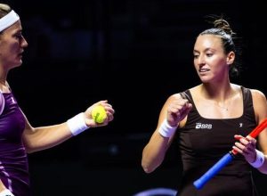 stefani-e-babos-vencem-russas-e-se-aproximam-da-semi-do-wta-finals