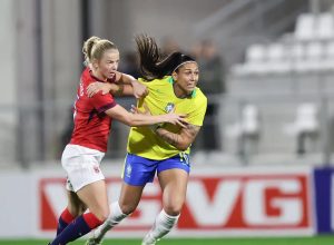selecao-feminina-perde-para-noruega-em-penultimo-compromisso-do-ano