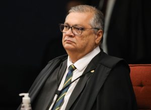 dino-suspende-trecho-de-pl-que-libera-emendas-do-orcamento-secreto
