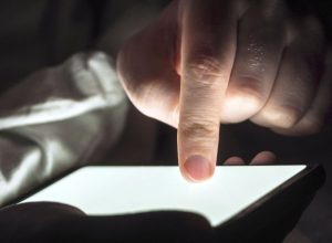 conteudos-falsos-criados-com-ia-mais-que-triplicam-entre-2024-e-2025