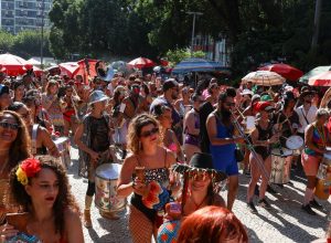 rio-atende-2.843-pacientes-no-sambodromo-e-694-nos-blocos-de-rua