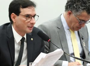fim-da-escala-6×1:-relator-propoe-que-um-dia-de-folga-seja-no-domingo