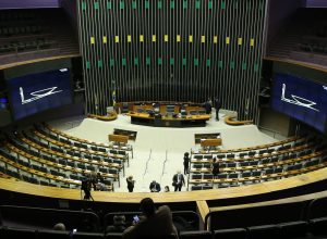 saiba-como-votaram-os-deputados-na-pec-que-acaba-com-a-escala-6×1