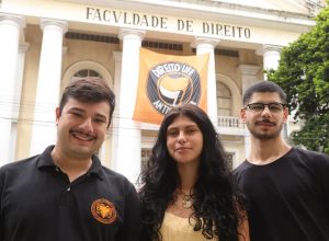 ato-de-estudantes-da-uff-deu-pontape-em-mobilizacao-por-virada-de-lula